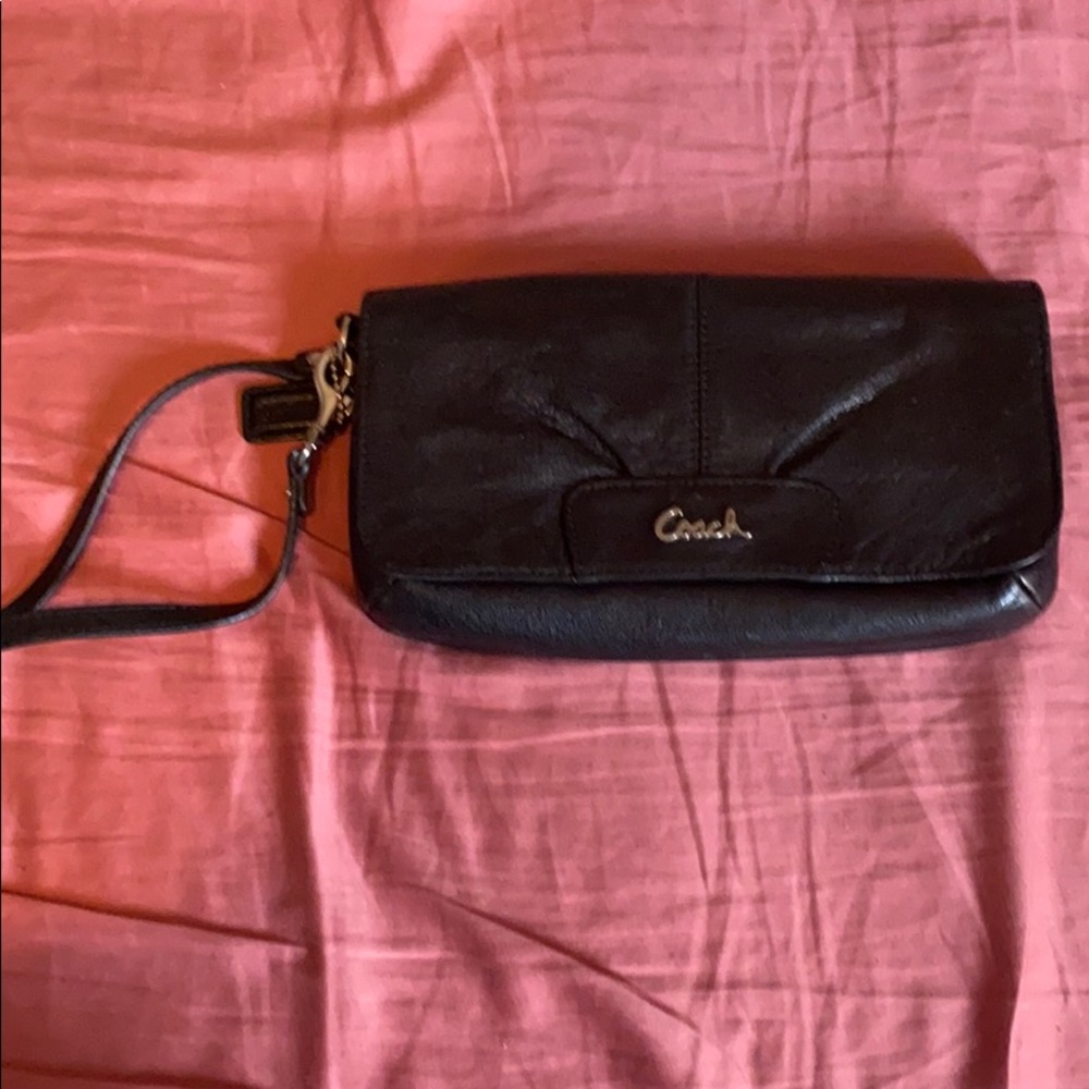 ⚡️Coach wristlet wallet